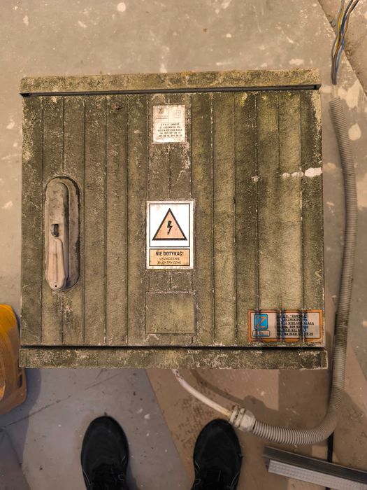 Rozdzielnica, skrzynka na prąd budowlany