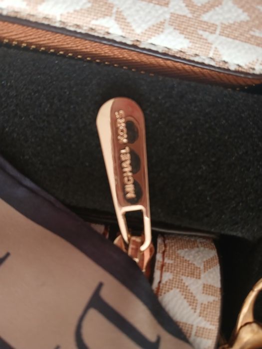 Conjunto mala,porta cartões, chaveiro e porta moedas