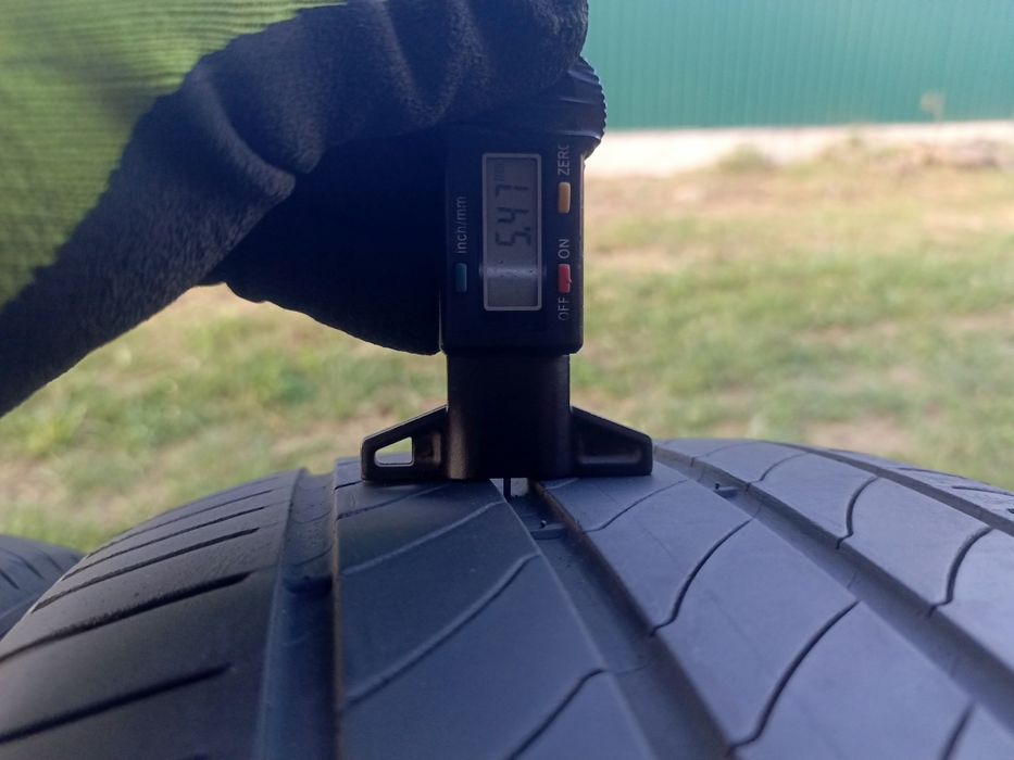 235.50.18 Michelin 2 шт