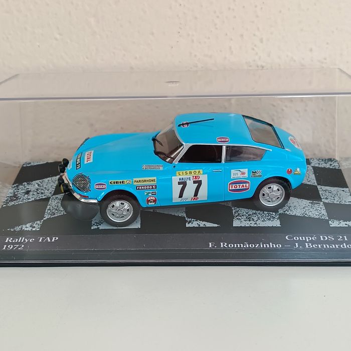 Citroen DS21 Coupé 1/43
