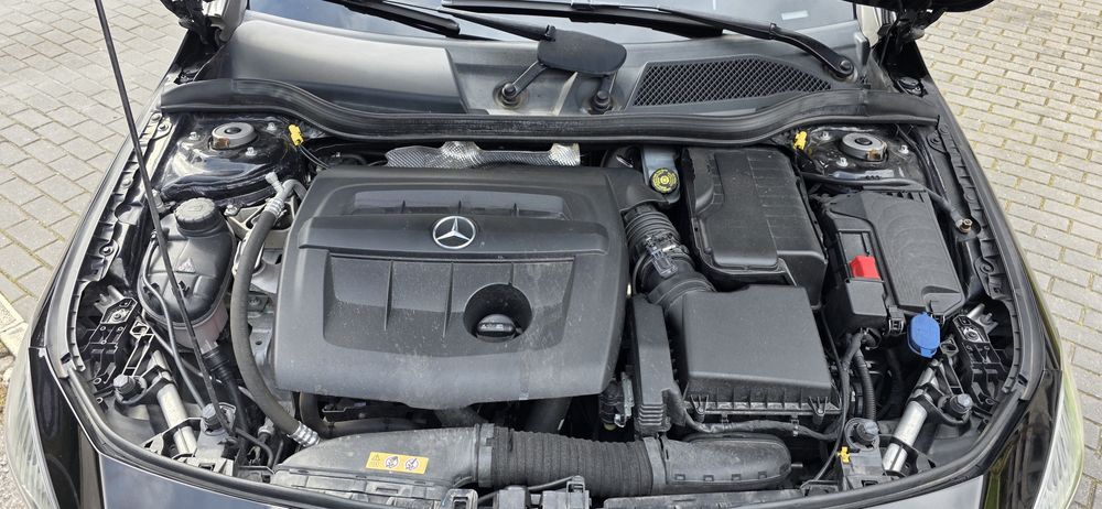 Mercedes cla 180 cdi nacional 315mil km impecável