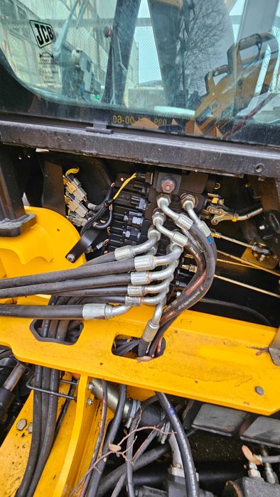 Продам навантажувач телескопічний JCB 540-135 2014 року.