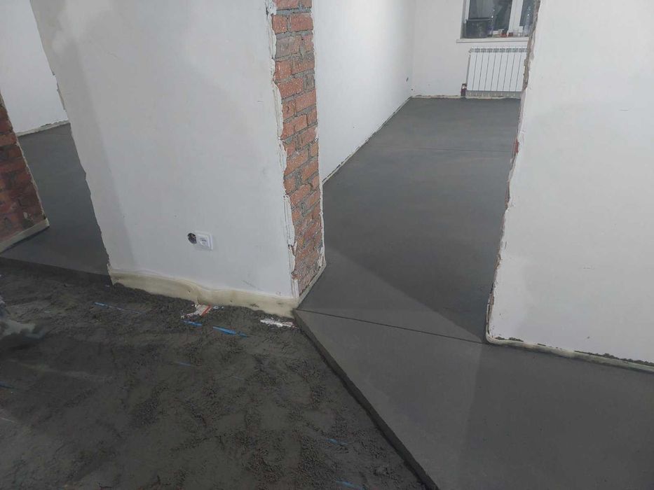Напівсуха стяжка підлоги за 1 день, полусухая стяжка пола, заливка