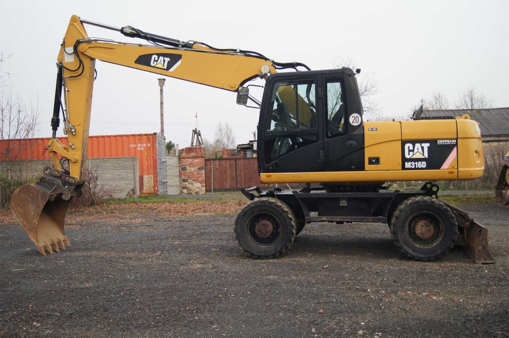 Koparka kołowa CAT 316