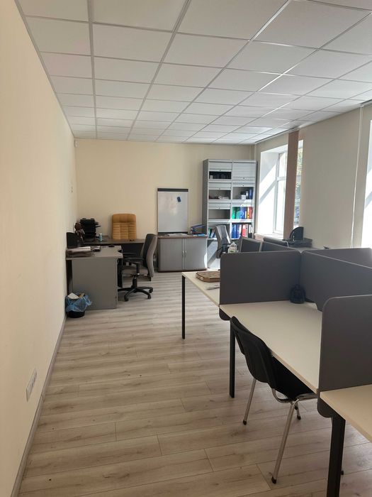 продаж офісу в БЦ на Преображенській 23