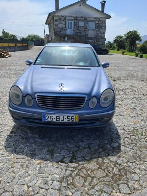 Mercedes-Benz E 220 CDI Avantgarde