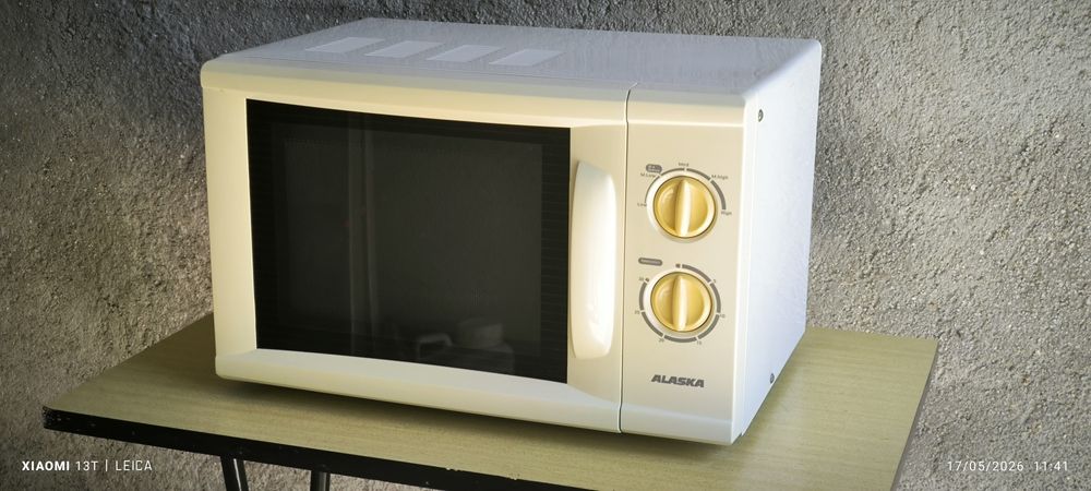 Microondas semi novo