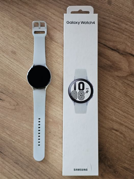 Sprzedam galaxy watch 4  44mm srebrny