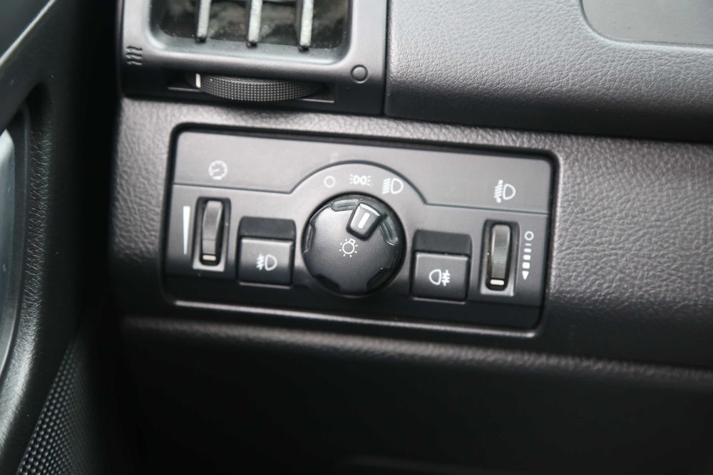 Land Rover Freelander  2010 року