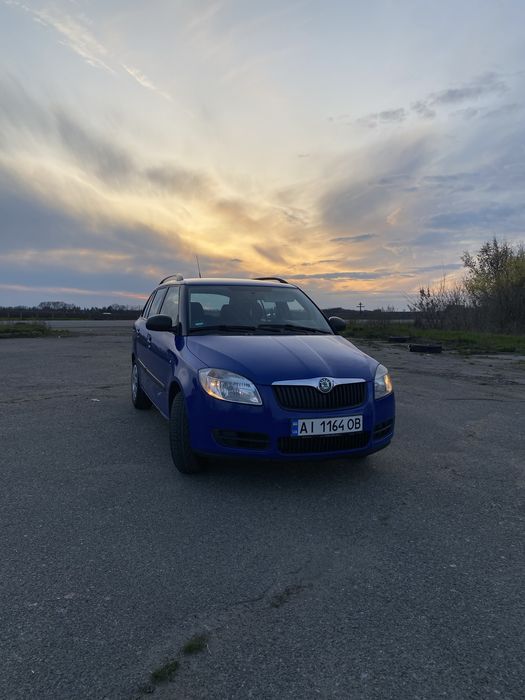 Продам Skoda fabia 2  1.4