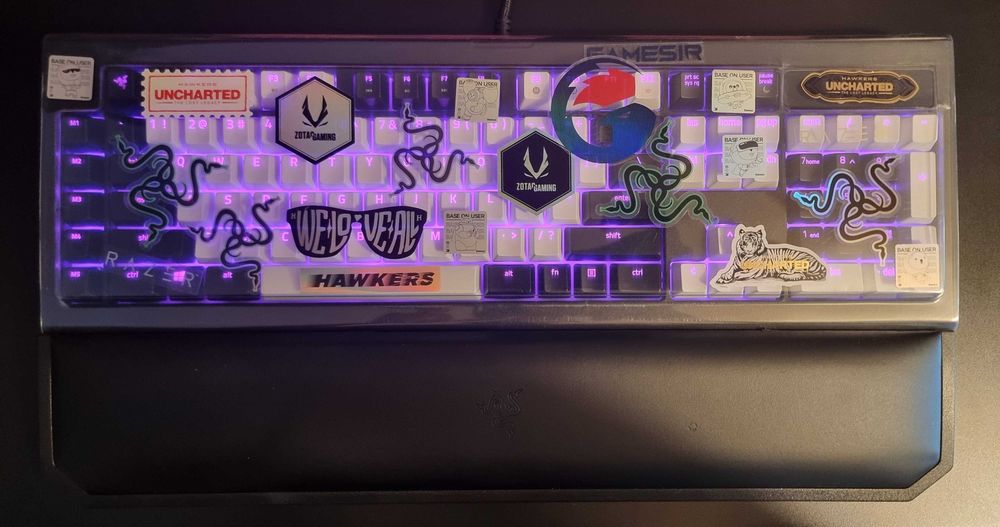 Pack Razer Gaming – Teclado RGB, Rato e Tapete Chroma + Keycaps PBT