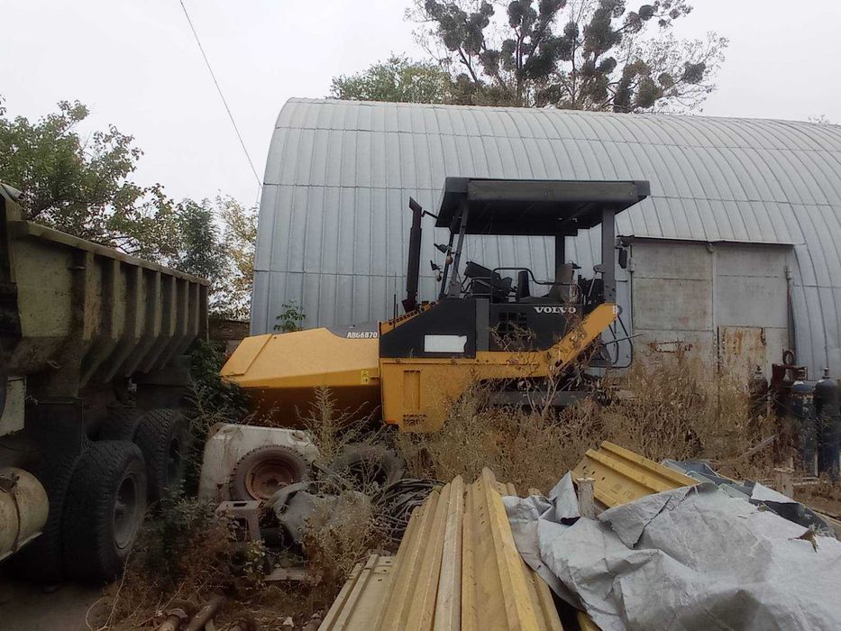 Продам асфальтоукладчик Volvo 2008 р.