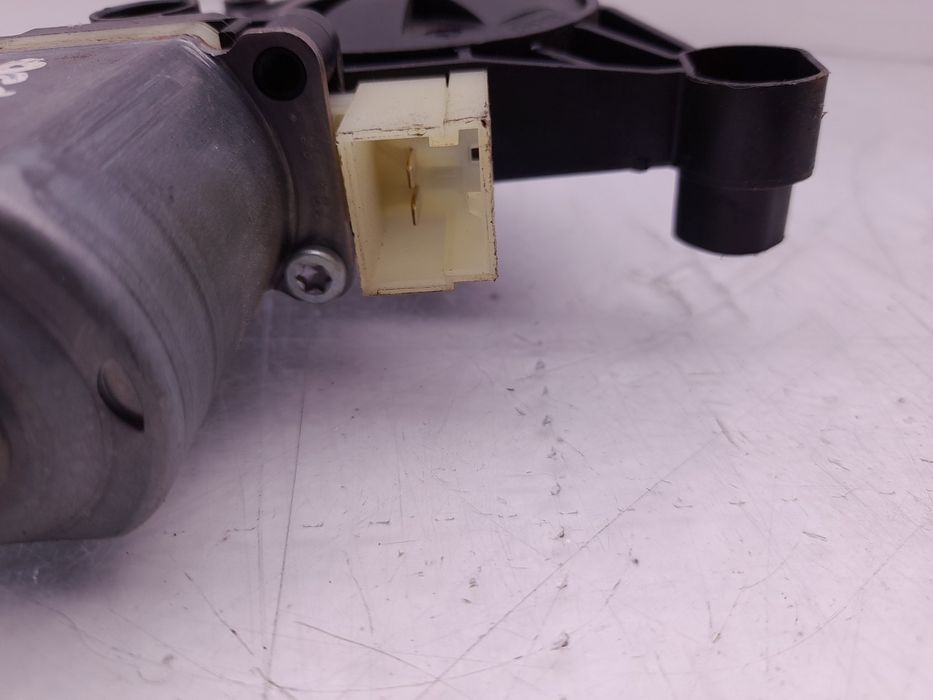 Motor vidro trás esquerdo AUDI A3 Sportback (8VA, 8VF)