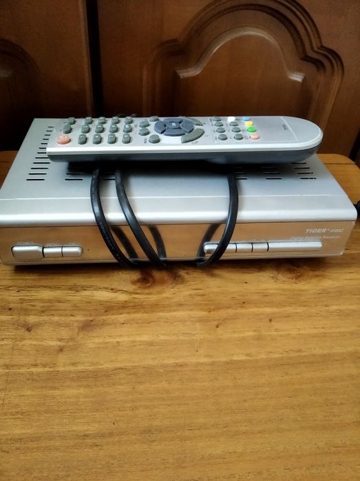 Тюнер на спутниковую антенну.