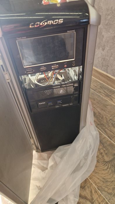 Продам корпус для ПК Cooler Master Cosmos 1000