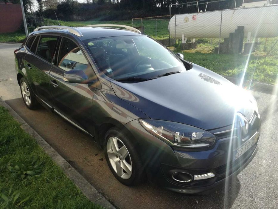 Renault Mégane Sport Tourer 1.5 dCi 2015 – Muito estimada – Manutenção recente