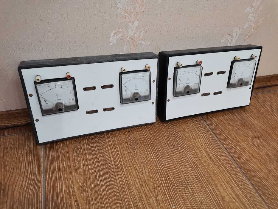 Школьный амперметр 2А вольтметр 6В зарядное устройство