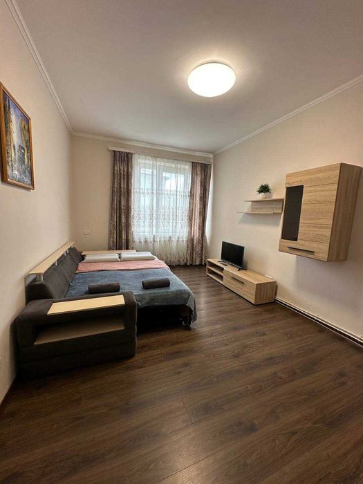 2 кімнатна квартира на Театральній Площі в центрі Ужгорода