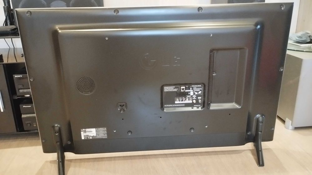 3D Smart телевизор LG 47"