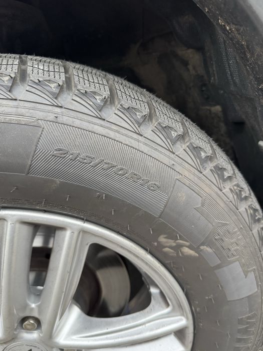 Продам резину R16