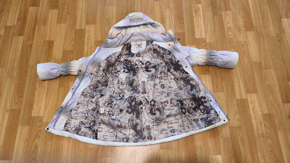 Демисезонная куртка\пальто для девочки 8-9лет (140см) осень-весна