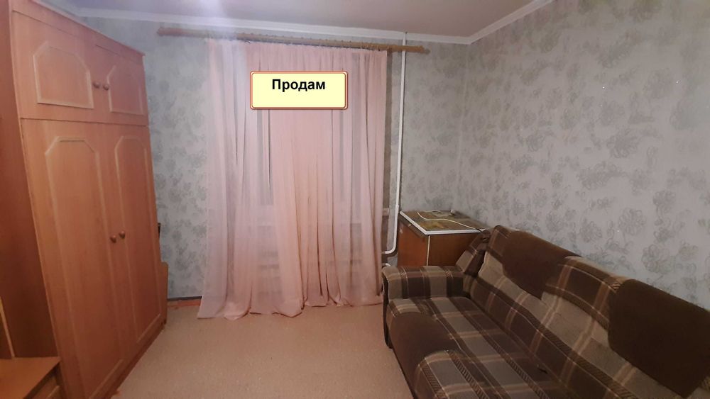 Продам гостинку в общежитии м. Завод Малышева