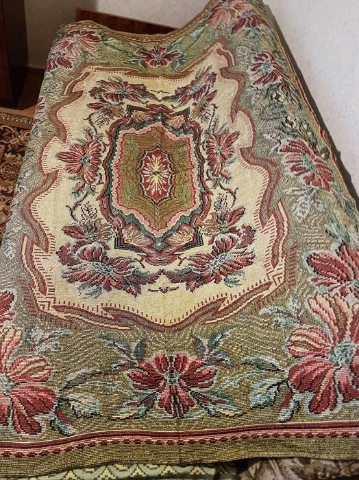 Duża narzuta kapa 185 x142 w bdb stanie możliwa wysyłka