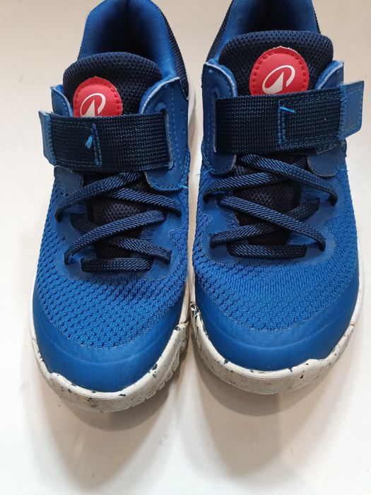 Adidasy Decathlon Playful Fast Scratch rozm. 33