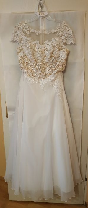 Suknia Ślubna Model Aurelia Litera A + welon