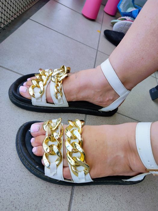 Sandały damskie 42 białe złoty łańcuch chunky glamour lato boho XXL