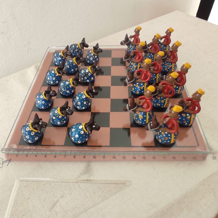 Jogo damas 100% artesanal esculpido e pintado a mão