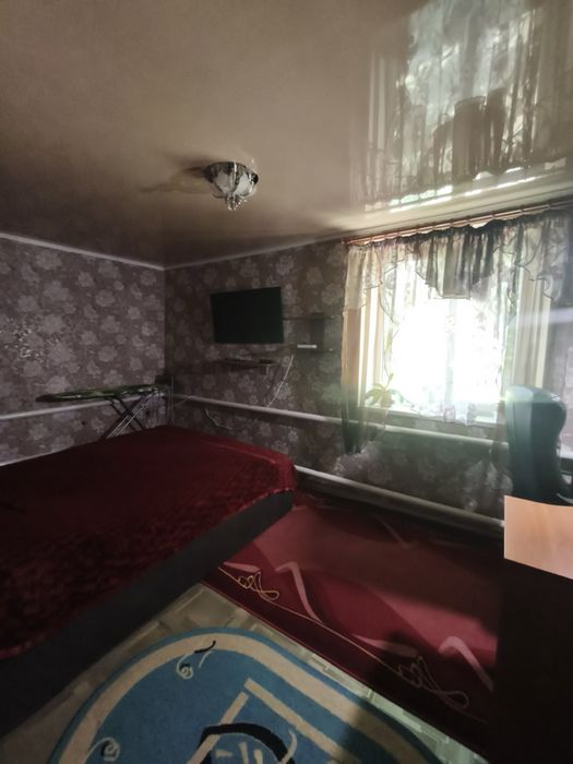 Продаж затишного будинку в центральній частині