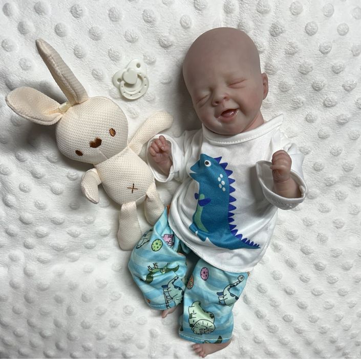 Bebe reborn acompanha prendas