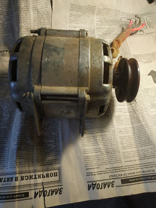 Продам мотор від стиральной машини