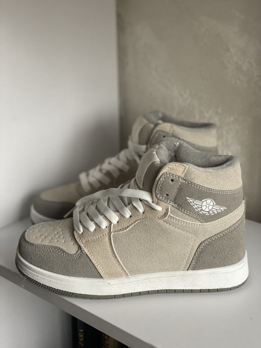 Кросівки зимові хайтопи жіночі замшеві 37-24 см