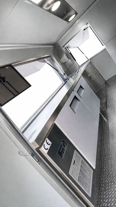 VENDA URGENTE    Roulotte/Food Truck  Nova pronta a trabalhar ( Alta Gama)