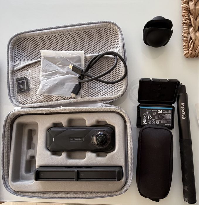 Zestaw Insta360 X5 Essentials Bundle
