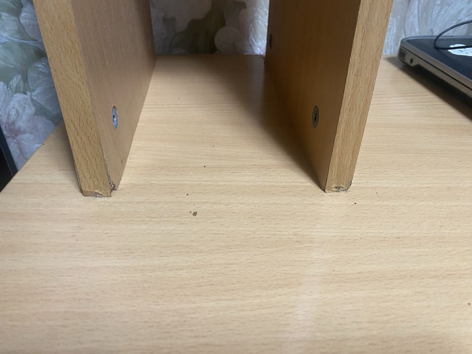 Компютерний стіл