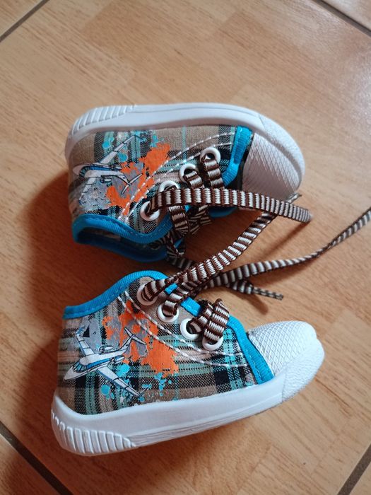 Buty niemowlęce roz 18 Befado