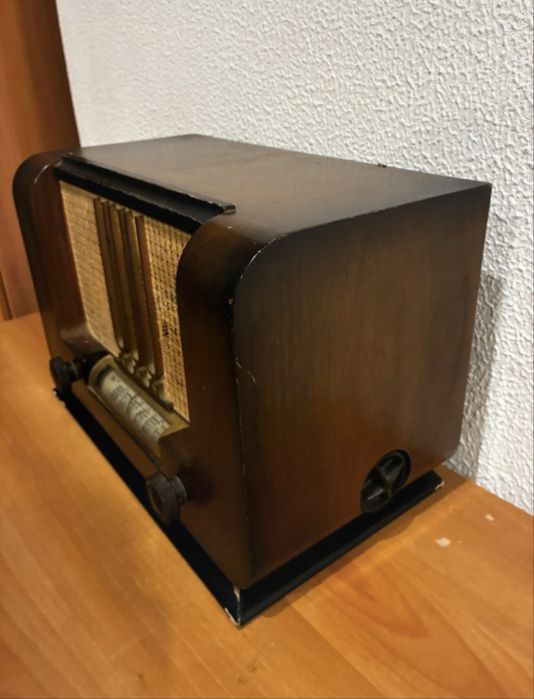 Radio vintage anos 40