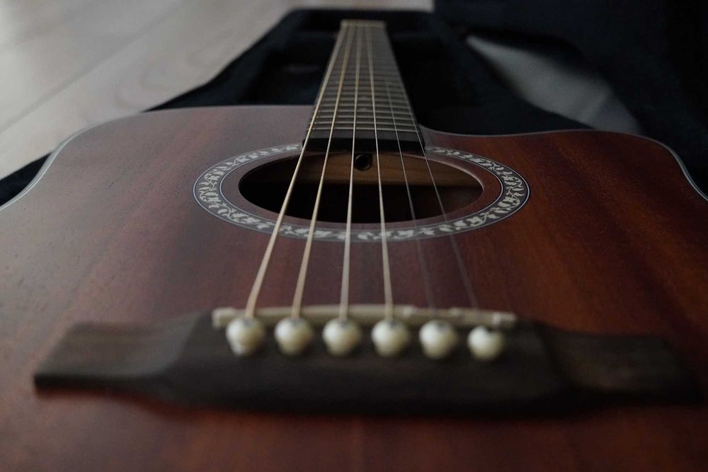 Gitara akustyczna + futerał