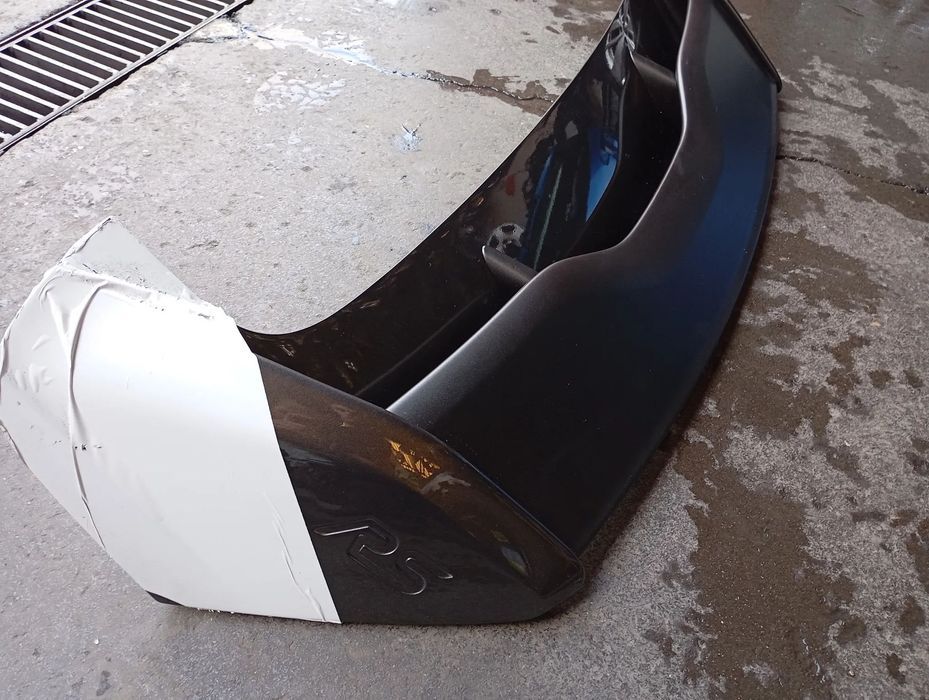 FORD FOCUS III RS AILERON / SPOILER - SP005