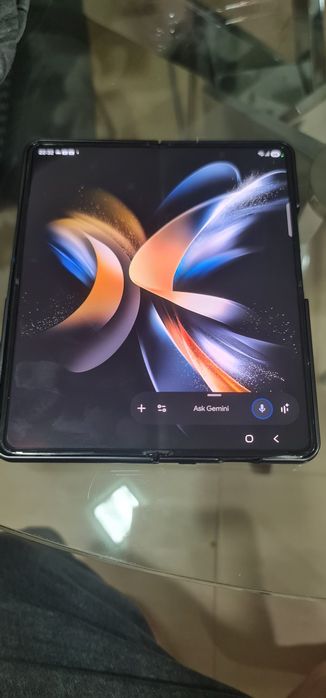 Samsung galaxy Z fold 4