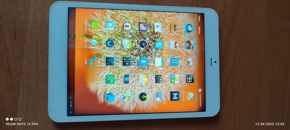 Планшет Dex 890, планшет