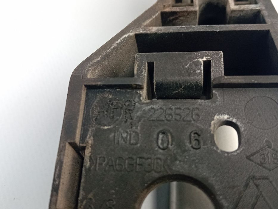 Puxador porta trás direito RENAULT Clio III (BR0/1, CR0/1)