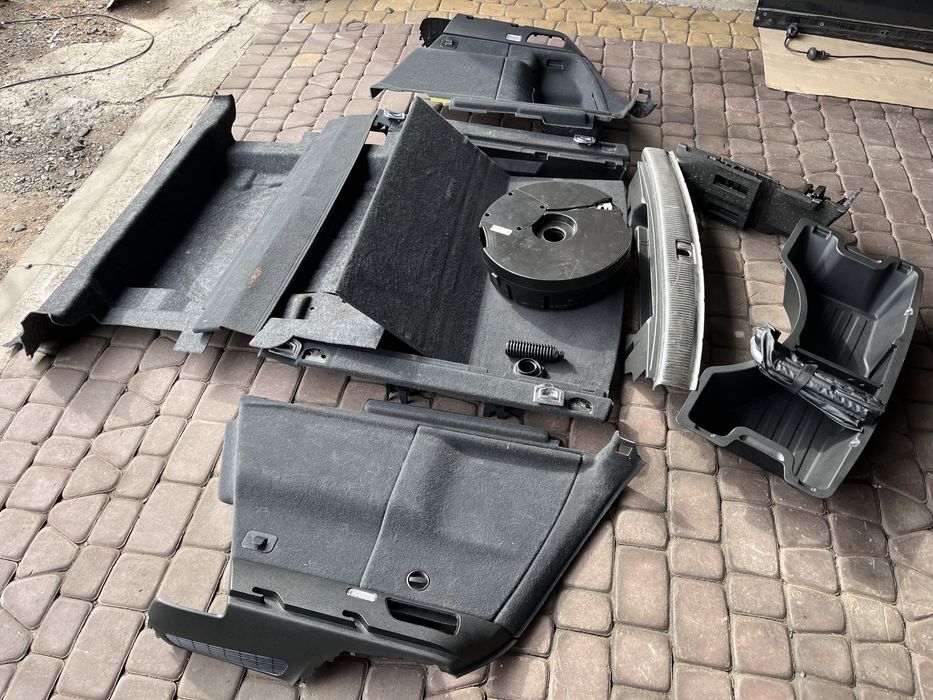 Комплект багажника Audi Q5 8R0 обшивки полка саббуфер докатка накладка