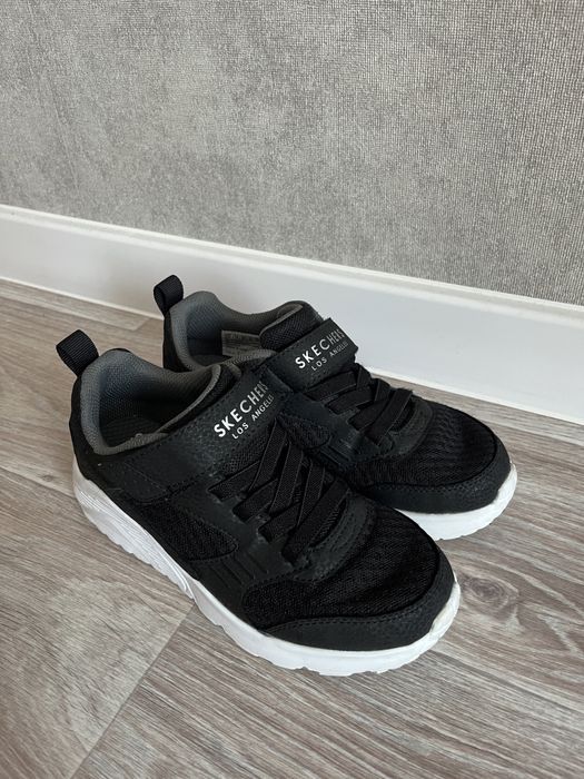Кросівки Skechers, 32 розмір, 21 см устілка