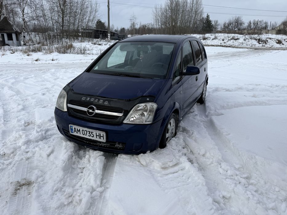 Подам Opel Meriva