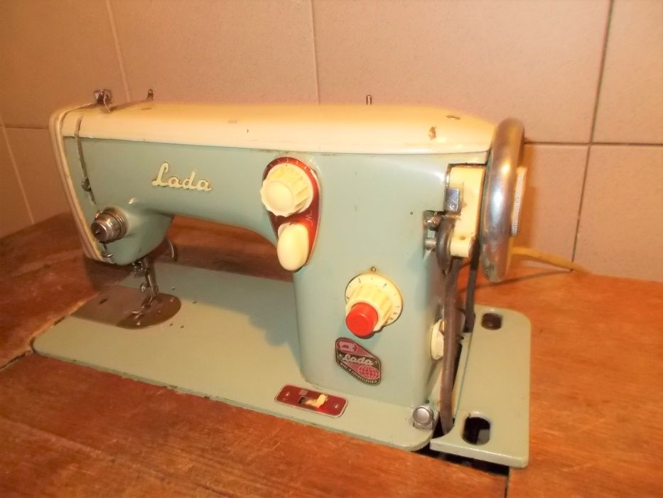 Maszyna do szycia Lada