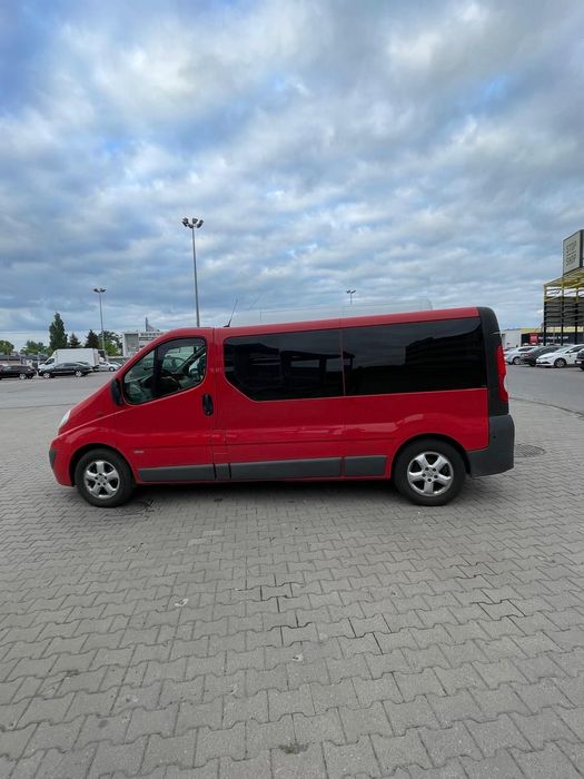 Przewóz osób, tranfery na lotnisko, imprezy, bus 9 osób z kierowcą.